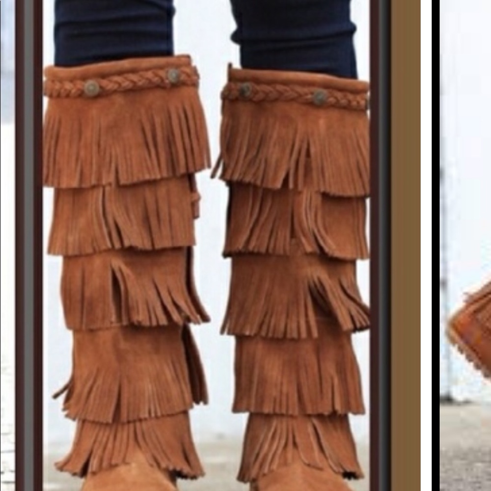 Fringe boots - Picture 2 of 3